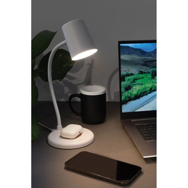 Zenara RCS recycled plastic and cork 15W wireless desk lamp P514.0303